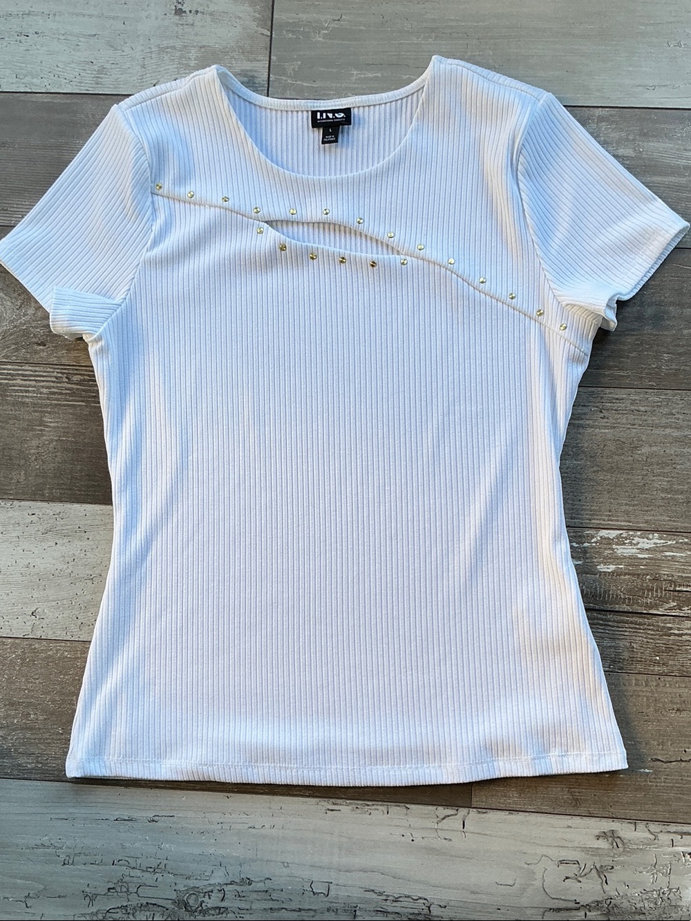 INC International Concepts White Ribbed Short Sleeve Top with Gold Studs L